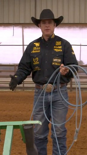 In this video, 𝙗𝙧𝙤𝙪𝙜𝙝𝙩 𝙩𝙤 𝙮𝙤𝙪 𝙗𝙮 Lone Star Ropes, 𝗣𝗮𝘁𝗿𝗶𝗰𝗸 𝗦𝗺𝗶𝘁𝗵 𝗲𝘅𝗽𝗹𝗮𝗶𝗻𝘀 𝘀𝗼𝗺𝗲 𝗼𝗳 𝘁𝗵𝗲 𝗺𝗼𝘀𝘁 𝗰𝗼𝗺𝗺𝗼𝗻 𝗺𝗶𝘀𝘁𝗮𝗸𝗲𝘀 𝗿𝗼𝗽𝗲𝗿𝘀 𝗺𝗮𝗸𝗲 𝘄𝗵𝗲𝗻 𝗿𝗼𝗽𝗶𝗻𝗴 𝘁𝗵𝗲 Smarty 𝗣𝗶𝗽𝗲𝘀—𝗮𝗻𝗱 𝗵𝗼𝘄 𝘁𝗼 𝗳𝗶𝘅 𝘁𝗵𝗲𝗺. | Roping.com