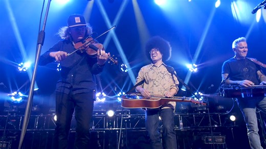 How about a little Bob Dylan for this INFAMOUS FRIDAY. “Don’t Think Twice, It’s Alright” is now live on our YouTube page featuring the one and only Ren Nozaki! Don’t think twice and go check it out! 🎥 - @Mark Burgin | The Infamous Stringdusters