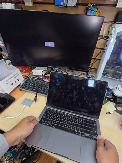 Dead MacBook Screen or Not? ⚡ Simple Display Test You MUST Try! #MacBookScreen #NoDisplay #LaptopRepair #AppleTips #TechHelp#thepcphone