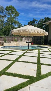 Lets talk about cocktail pools! What are they, would they work for you, and one small con to having one. | Catherine Arensberg