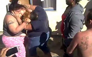 Over The Last Piece Of Pork Chop? 2 Heavy Weight Chicks Scrap In This Brawl!