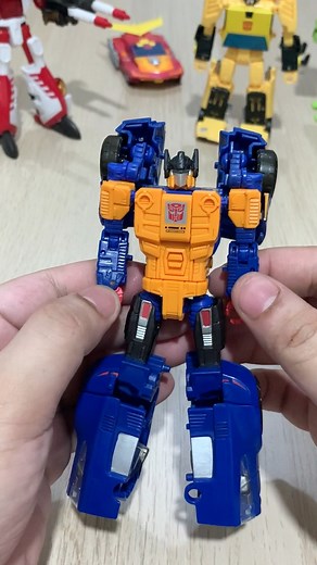 30K views · 503 reactions | Transformers Punch/Counterpunch: Double Agent Duel! #Transformers #PunchCounterpunch #Autobots #Decepticons #TransformersFan #RobotWars #TransformersToys #ActionFigures #ToyCollecting | Chopper’s Toys | Facebook