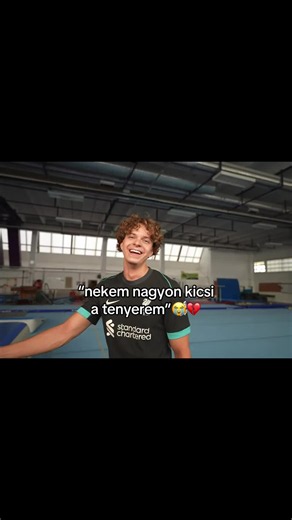 csak a tenyerem kicsi!Twitch:rodrigorapport #fyp #foryou #bazdkiforyuba #nekedbe #rapportrodrigo