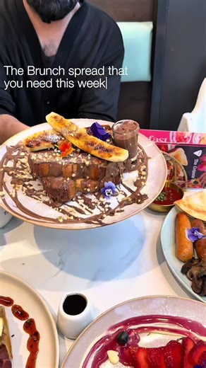 The spread you NEED this weekend! We’ve got HUGE French Toast in more flavours that you could ask for whether it’s Berries, Caramelised Banana or even building your own toppings!🍓🫐 What are you waiting for? Head down to The Creperie Co in Denton to try the GOODNESS!👀 #CreperieCo #DentonFood #HalalFood #Brunch #FrenchToast