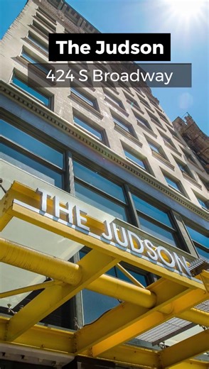 Unbelievable DTLA Views Await in this Stunning Penthouse Loft! @ $2,395 📍424 S Broadway, Los Angeles, CA 90013 The Judson has gorgeous city-view lofts in Downtown Los Angeles. These lofts have modern features with open floor plans, contemporary kitchens, and present-day conveniences. This building also has a plethora of amenities including private storage units, a recreation room, and the coup de grace, a rooftop retreat complete with lounge chairs, a barbecue area, and a spa. You can visit our