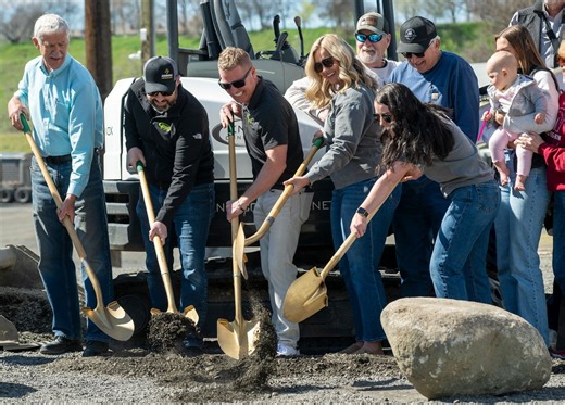 Coffee shop celebrates groundbreaking