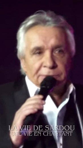 Michel Sardou - Être une femme (version 2010) 💁‍♀️🎶 | La vie de Sardou, une vie en chantant