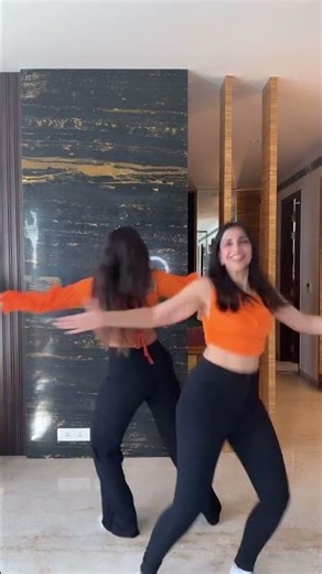 Channelizing our Simran vibes ❤️💃🏼 Did we get it right? #samyukthashan #bhavana