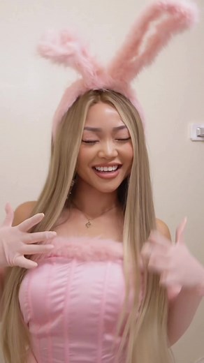 Nothing more slay than a fluffy pink bunny costume!! 💖💘💝💓💗 #halloween #halloweenlook #halloweencostume