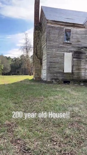 Uncovering an 1834 Capped Bust Dime Metal Detecting Find