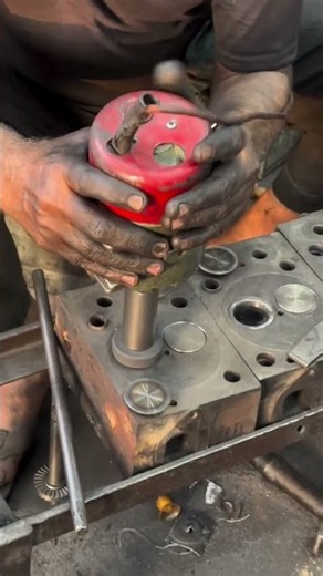 Engine Head Repair #engine #valve #repairing #automobile #youtubeshorts #trendingshorts
