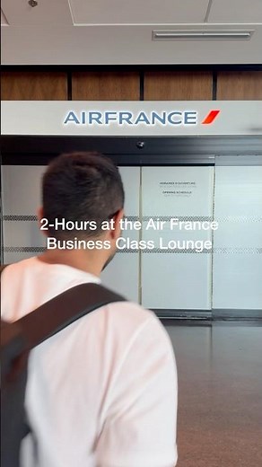 Air France Business Class Salon Lounge In Montreal Airport | Lounge Guru