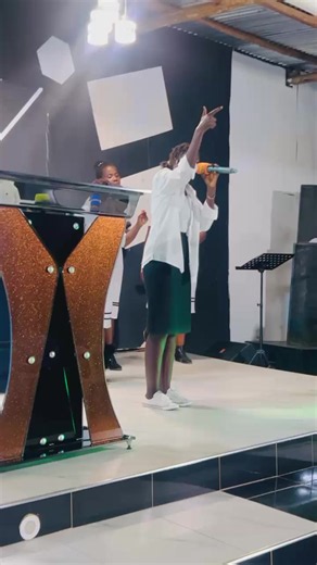 Hallelujah lyrics and meaning explained