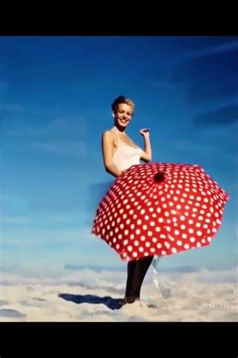 Marilyn Monroe’s 4 Iconic Moments: Beach Beauty, Seven Year Itch & More