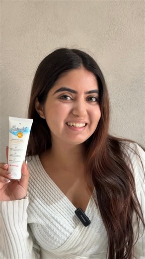 Amisha keswani | content creator | One of those products that quietly becomes a daily essential 🤍 Lightweight, comfortable and super gentle on the skin. no clogging, no... | Instagram