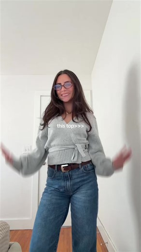 The cutest chic wrap top for winter!! So cozy #ootd #wraptop #chic #fashion #outfit