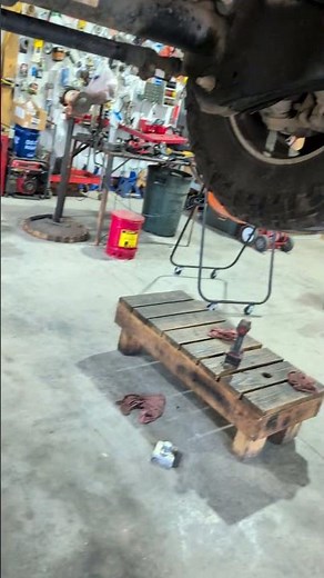 Easy way to fill a 10r140 #ford #diesel #transmission #mechanic #automobile