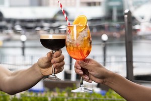 Pontoon Bar - Live sports and club nights | Darling Harbour