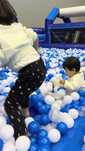 We played in the ball pit 🥎 #LastDayDiary #SiblingsCloseInAge #1YearOld #3YearOld #4YearOld #shor...