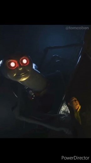 Araña de tren Thomas Punto.exe | Thomas y sus amigos | Lights are off | CBeebies Español #shorts