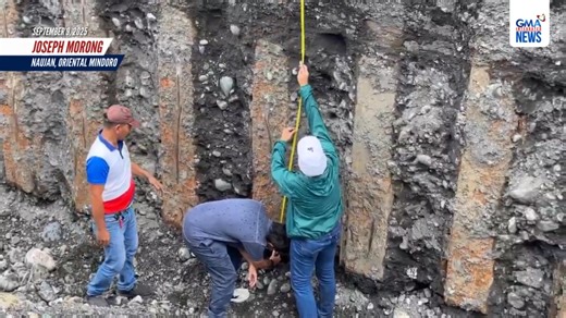 WATCH: DPWH Sec. Vince Dizon and Oriental Mindoro Gov. Hemurlito Dolor inspect an overpriced P2.6-billion flood control project in Naujan, Oriental Mindoro with only 3-meter sheet pile instead of 12 meters. | via Joseph Morong/GMA Integrated News | GMA News