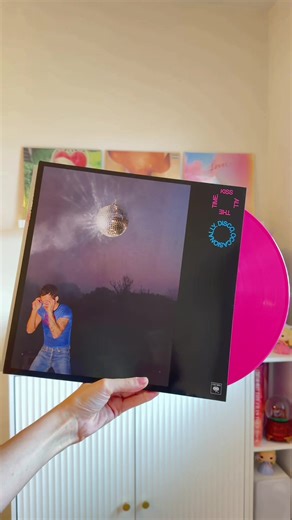 Unboxing Kiss All The Time: Disco Edition on Pink Vinyl