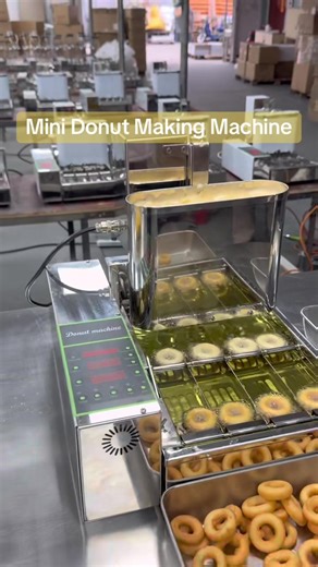Mini Donut Making Machine #minidonutequipment #donutmachines #commercialdonutfryer #donutmachinemini #goodloogfactory