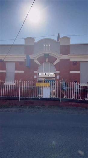 Mamma Knows you’ve probably heard the exciting news…public transport is now FREE for kids! All public transport in Victoria is now FREE for anyone under 18. Aside from big savings for some families, it also means more adventures, more exploring and more memorable experiences with family and friends. Accessing free travel is super easy. Just register your kiddo for a Youth myki. You can get a Youth myki online on the Transport Victoria website or in person at most staffed stations. To register, h