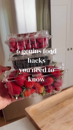 22M views · 434K reactions | Follow @kalejunkie for more tips! My most viral video of 2022 with over 25 million views across platforms 亂 6 GENIUS FOOD HACKS THAT WILL HELP YOU SAVE MONEY AND REDUCE FOOD WASTE! #kalejunkie #foodhacks #viralhacks #lifehacks #producetips #moneysavinghack #viral2022#moneysavingtips #budgetfriendlytips #nofoodwaste #sustainability #healthyliving #foodtips #foodstorage #reelsinstagram | Kalejunkie | Facebook