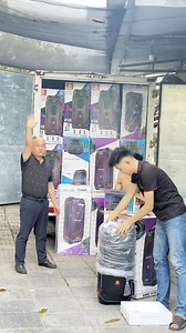 HOT HOT SIÊU PHẨM CHO MÙA HÈ - Binko BK 818 và BK 10180 loa di động có phầm mềm điều chỉnh karaoke. - Loa vừa nghe nhạc vừa hát Karaoke. - Công nghệ TWS kết nối nhiều loa lại với nhau. - Có led RGB. - Bộ phụ kiện bao gồm: 2 tay mic,1 củ sạc, 1 sách hướng dẫn sử dụng đặc biệt khi mua hàng thì sẽ được tặng kèm 1 loa Bluetooth Zealot S77. #lamamthanhcaocap #binko #loabluetooth | Lâm Âm Thanh Cao Cấp