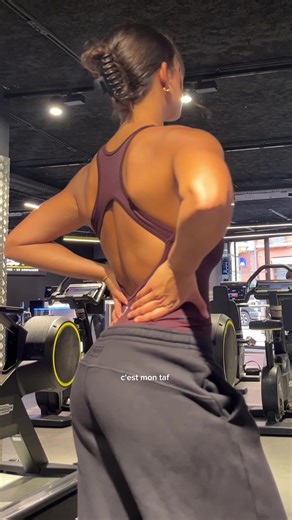 @Gymshark -10%code: FEILEGAL10 💗 Ps: Les barmaids & barmen comprendront 🙄#gym #fyp