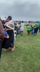 ANC members 🤼picking 🤼 up left over food at Nathi Mthethwa’s funeral. Comrades Honouring his legacy Looting like he did, It’s poetic. #MmushoWaMabantiti What A Disgrace | Azania A Place Called home