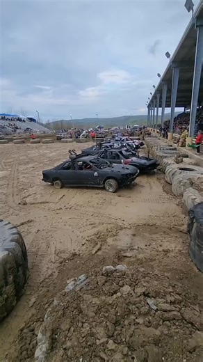 #motorsport #derby #demolitionderby #demolitionderbyclips