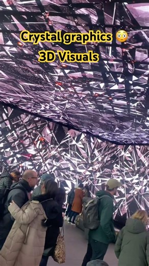 Amazing crystal graphic visuals in London 🇬🇧 #3Dgraphics #crystalgraphics #viralreels