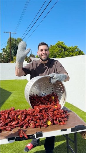 The World’s Easiest Crawfish Boil #crawfish #seafood