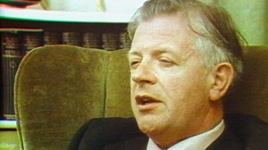 Diplomat who survived FLQ kidnapping dies at age 99
