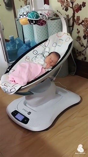 Must-Have! ✨ The Best Smart Electric Baby Swing for Deep Sleep #shorts