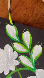 🌿🎨💚🫶💛💯 Pretty GREEN LEAVES DETAILS for WHITE BUDS, acrylic painting 🎨💚🌿🎊💯🫶✨🙌🏻🎉 #greenleaves #Wow #reelsviralシfb #acrylicpainting #buds #whitebuds #trendingnow #arte | Zaaris