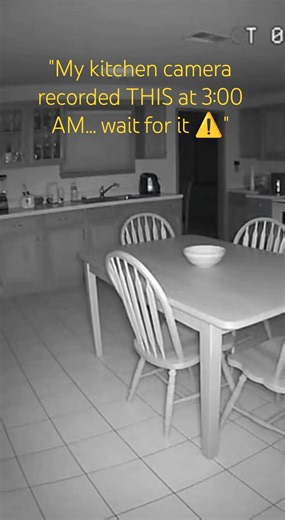 I'm moving out immediately. Look at the cabinets 😱🏚️ #shorts #horror