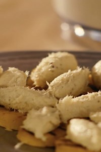 Salt cod mousse with Christmas flavor