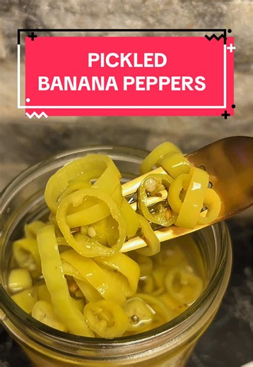 Using my favorite, super simple, pickled pepper recipe to jar up the beautiful banana peppers I grew in my garden✨ These are one of my favorite things I pickle and can - what’s your favorite garden item to pickle? 🌶️ . . PINT JAR OF SLICED BANANA PEPPERS: 1/2C white vinegar and ACV 1/4C sugar 1/4 tsp yellow mustard seed and celery seed . . . #pickledbananapeppers #bananapeppers #canningandpreserving #gardengoodies #pickledpeppers