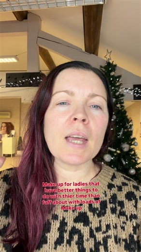 CODE Beautiful - Embrace you on Instagram: "For the ladies out there that have better things to do with their time than fact about with lots of makeup, but still want to feel naturally vibrant every day in a quick and easy way the five minute no makeup makeup kit is for all of you that just want the extra bit of spring in your step in the morning #makeup #makeupover40 #nomakeuplook #5minmakeup #veganmakeup"