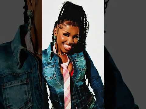 Nkosazana Daughter, Shandesh & Mvzzle - Mogatšaka (Official Lyric Visualizer)