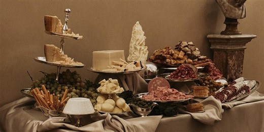 How to Create a Holiday Buffet That's Actually High End