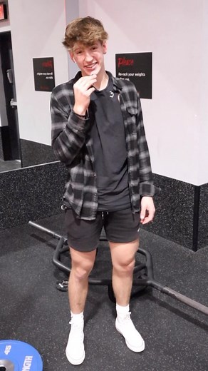 Carson Johns on Instagram: "work up to my max squat with me :)"