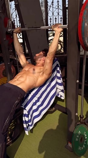 Bollywood Star Tiger Shroff: A Glimpse into His World