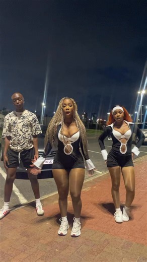 Luthando Lulu on Instagram: "My new piano fav😍"