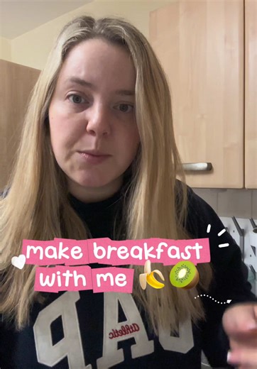 Make breakfast with me slimming world edition 🫶🏻 I made a fruit bowl with fat free Greek yogurt 🥝🍌🤗 #slimmingworld #slimmingworldinspiration #makebreakfastwithme #slimmingworldmealideas #slimmingworldfreefood