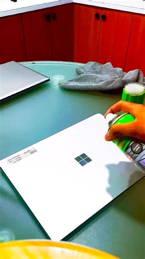 Your Tech on Instagram: "Laptop Slow? 😱 THIS Setting Is the Reason | Fix in 10 Sec 🚀 . . #LaptopSlow #TechTips #LaptopFix #PCTricks #TechReels"