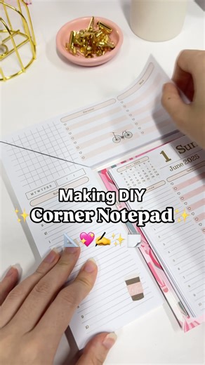 Planify Pro - Planner Design Program | Making a DIY Corner Notepad ✨📐🗒️ What a great space saver 🙈 It would fit perfectly at the corner of your Keyboard, Ipad or Planner 💖... | Instagram